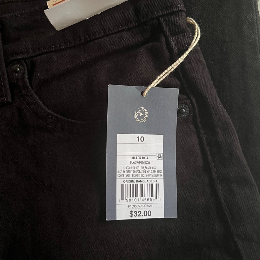 Universal Thread High-Rise Straight Jeans - Black - Picture 4 of 5